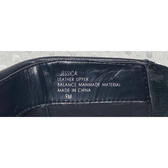 Tahari Boot SZ 9M Jessica Heel Black soft Leather 3 1/2in - Picture 2 of 8